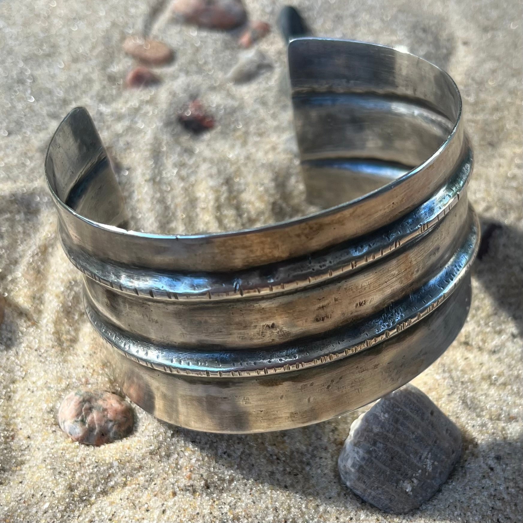 Forged bracelet deals